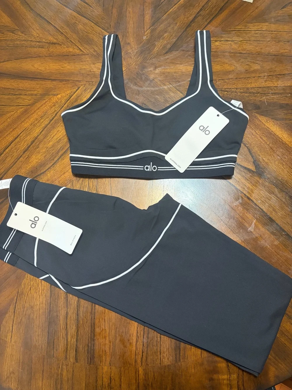 ALO Yoga Black Crop Top with White Piping